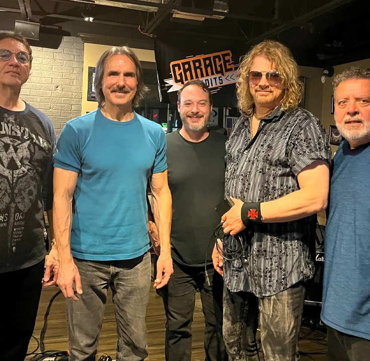 The Garage Bandits | Live Music at Curran's Irish Inn Bensalem. Bensalem rocks every weekend at Curran's Irish Inn with some of the best in local and live music. Support local music. Arrive early and grab some food. Full restaurant menu available at this Irish pub.